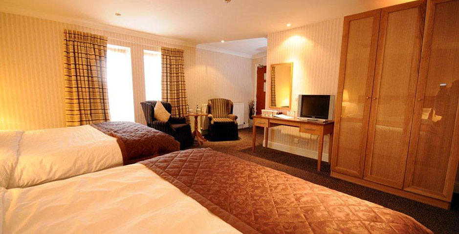 Twin Rooms